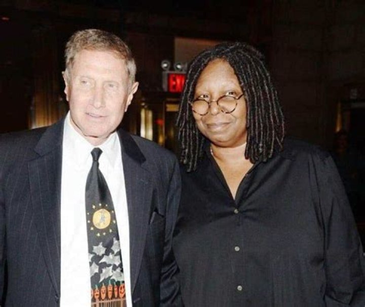 Alex Martin Actress, Father, Husband, Whoopi Goldberg, and MX