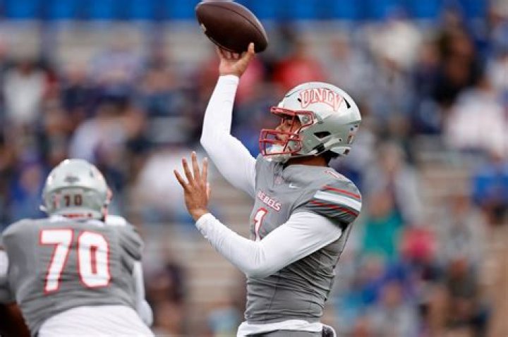 All-American QB Jayden Maiava Transfers to Georgia