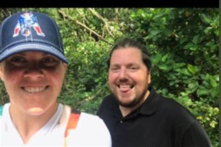 
Amanda Belichick’s Husband Anthony Desantis – Married Since 2017, Any Children Yet?
