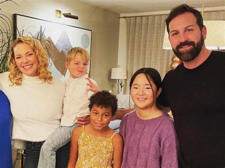 Angela Oon Husband 2023: Kids And Family