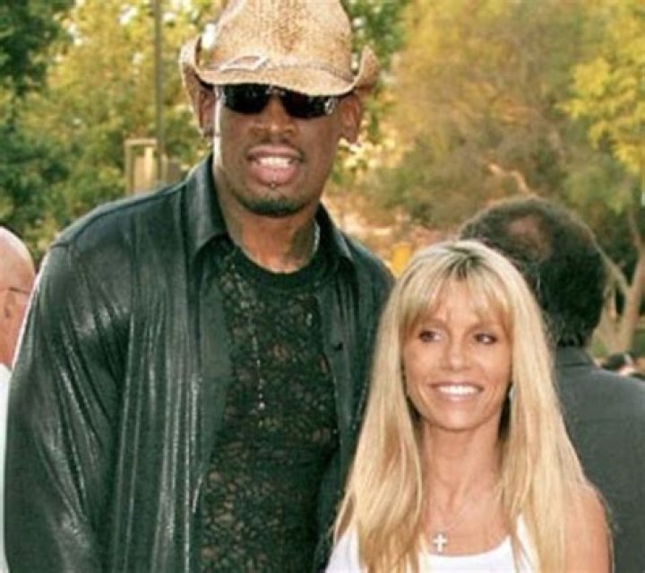 Annie Bakes wiki/bio shows the dark side of her marriage with Dennis Rodman. Her net worth.