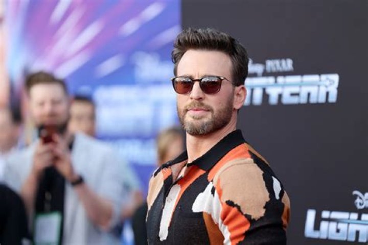 Chris Evans Net Worth: Lifestyle & Movies [December , 2023 ] : Genius Celebs