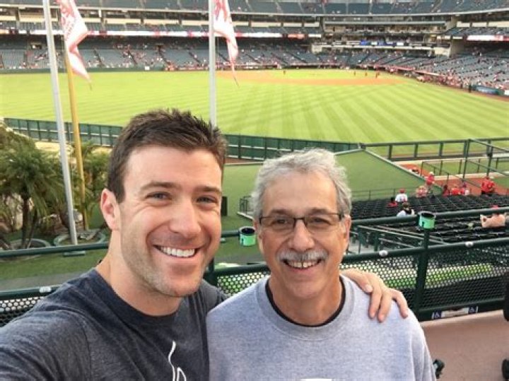 Cody Matz Fox 9, Bio, Wiki, Age, Wedding, Husband, Salary, and Net Worth