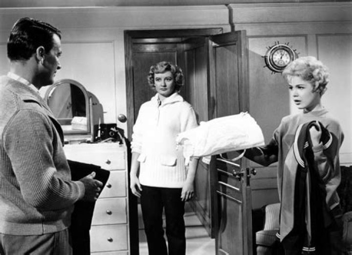 Constance Ford Height