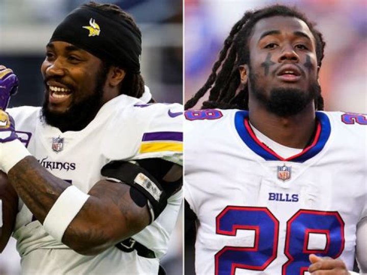 Dalvin Cook Siblings: How many brothers does Dalvin Cook have? Are James and Dalvin Cook related?