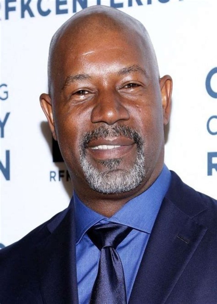 Dennis Haysbert – Biography, Facts & Life Story