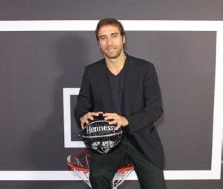 Flamini Net Worth, Biography, Age, family, Wife, Career, Children, Wiki & Facts