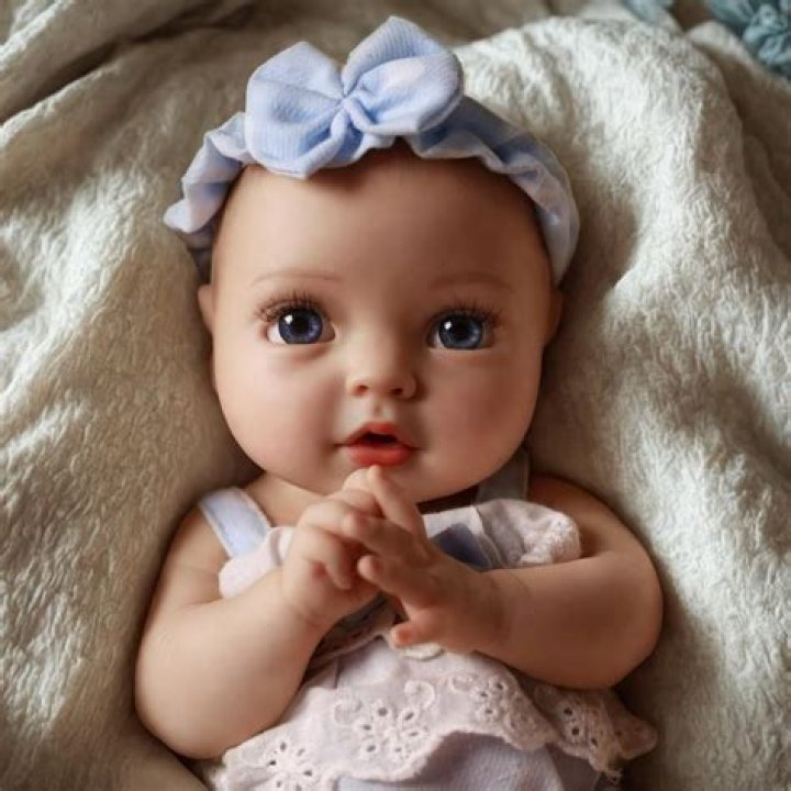 "I Thought She's a Doll": Baby Causes Stir With Her Flawless Beauty, Video of Her Girlish Attitude Goes Viral