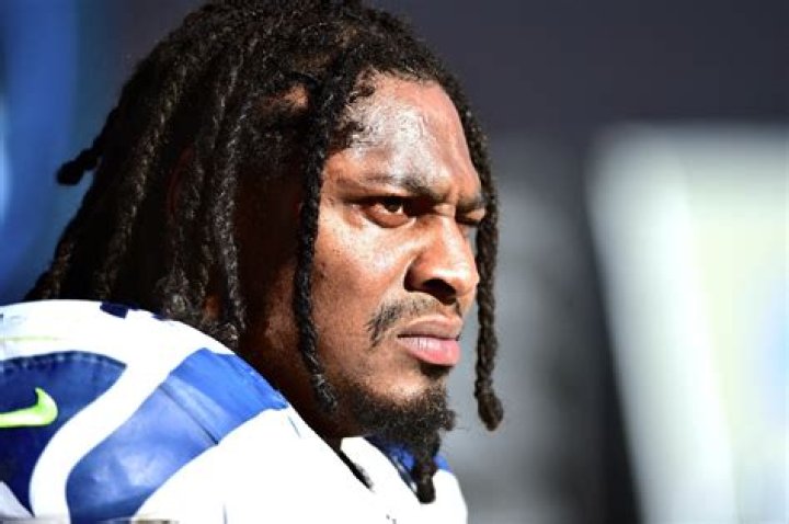 Is Marshawn Lynch Hair Real? Long Hairstyle