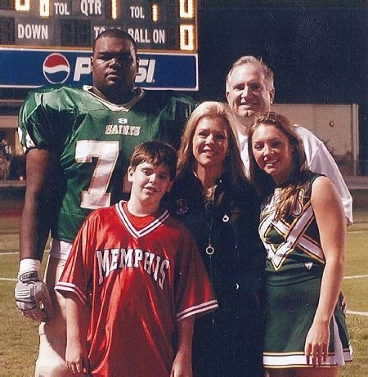 Is Michael Oher Married? Is The NFL Star And Subject Of Blind Side Dating Tabitha Soren?