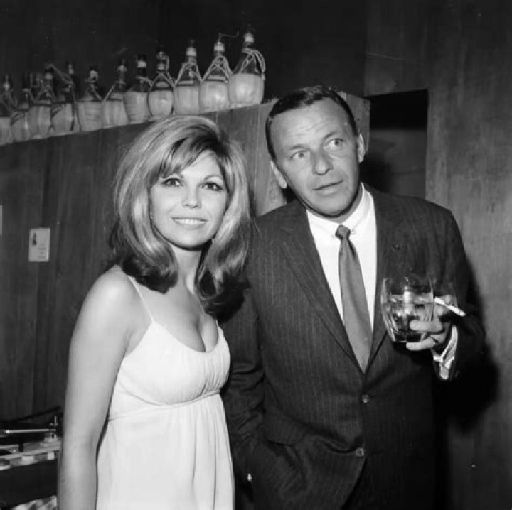 Is Nancy Sinatra The Daughter Of Frank Sinatra?