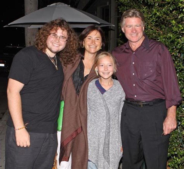Is Pam Van Sant Related To Gus Van Sant? Parents And Family