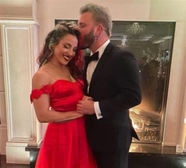 Is Paulie Calafiore Bisexual? Sexuality And Girlfriend 2023
