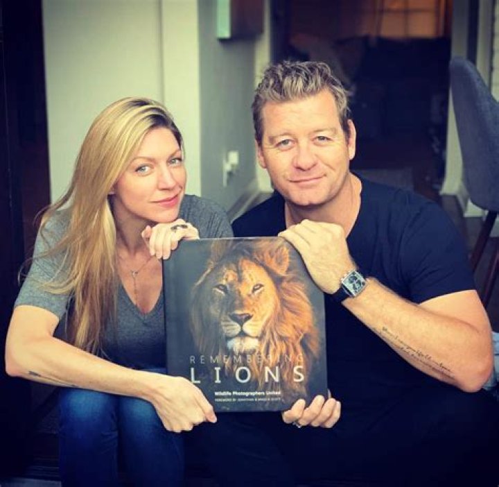 Jes Macallan – Biography, Facts & Life Story