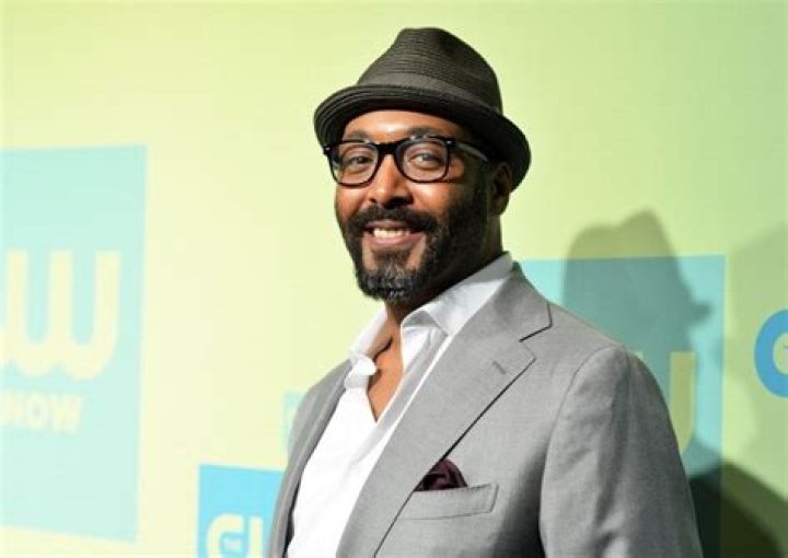 Jesse L. Martin Net Worth ·