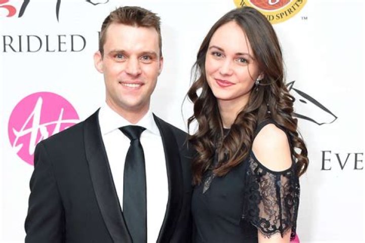 Jesse Spencer Wife: 5 Facts you must not miss about Kali Woodruff Carr