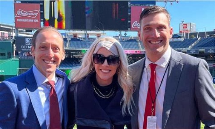 Kelly Crull Fox Sports South, Bio, Wiki, Age, Husband, Cubs, Salary, and Net Worth