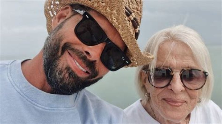 Mariano Caprarola Hermanos(Brother): Madre Fady And Padre