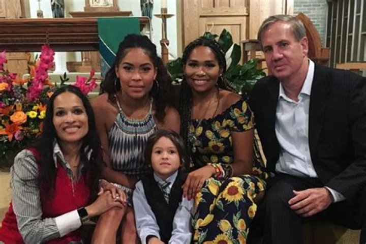 Meet Both Of Jamillah Ali daughters Amira And Nadia – What Are They Doing?