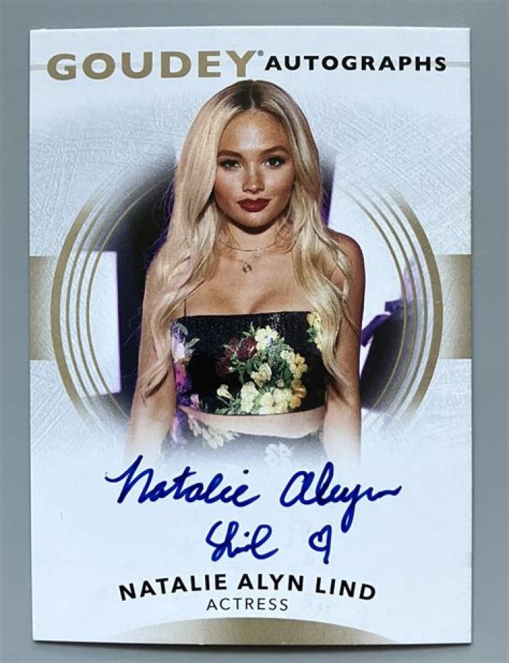 Natalie Alyn Lind bio: age, height, family, boyfriend, movies and TV shows