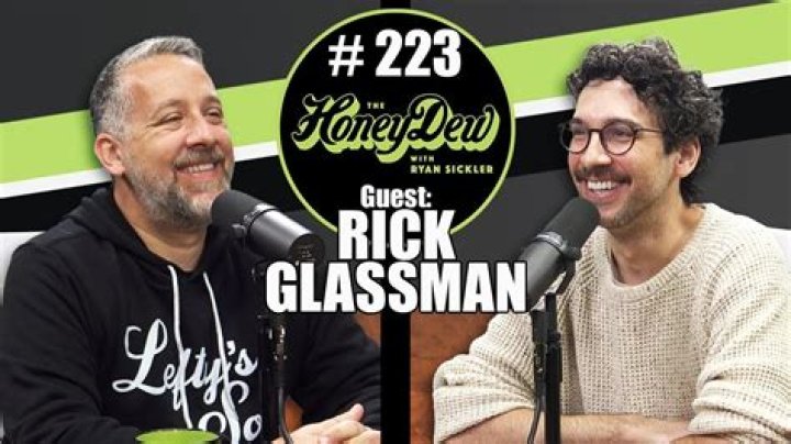 Rick Glassman Podcast, Bio, Wiki, Age, Height, Girlfriend, Undateable, Salary, and Net Worth