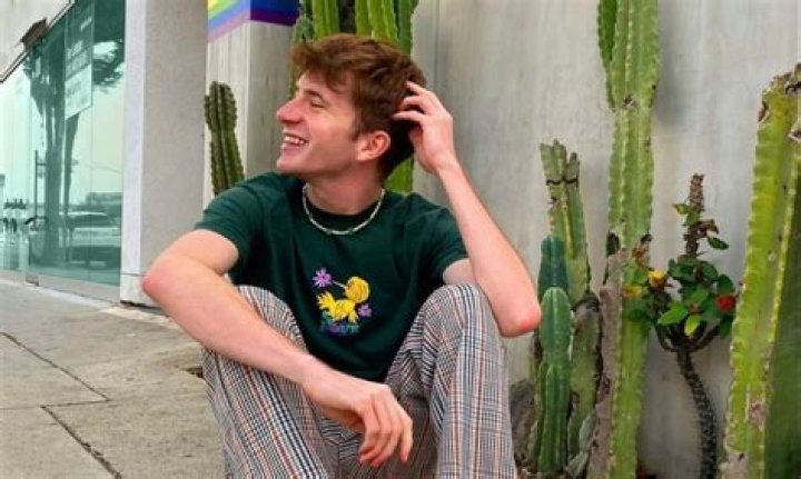 Scott Kress Age, Boyfriend, Brother, Height, Net Worth, Wiki