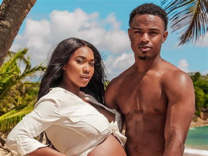 Swaggy C and Bayleigh Dayton’s 23 days romance in Big Brother turns into engagement on the final episode! Rumors of her pregnancy