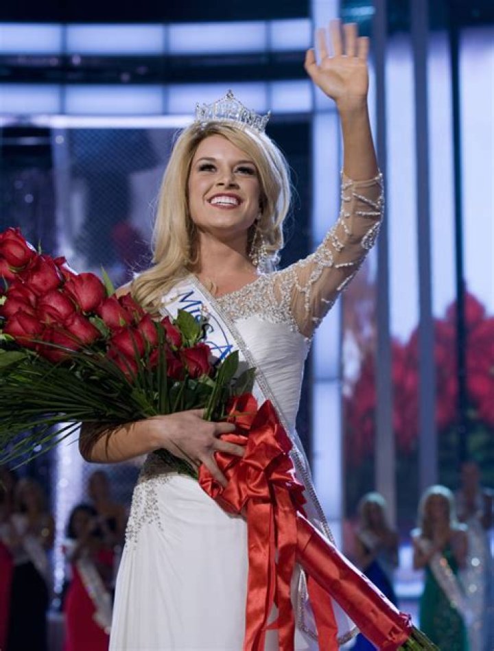 Was Martha Maccallum Miss America?