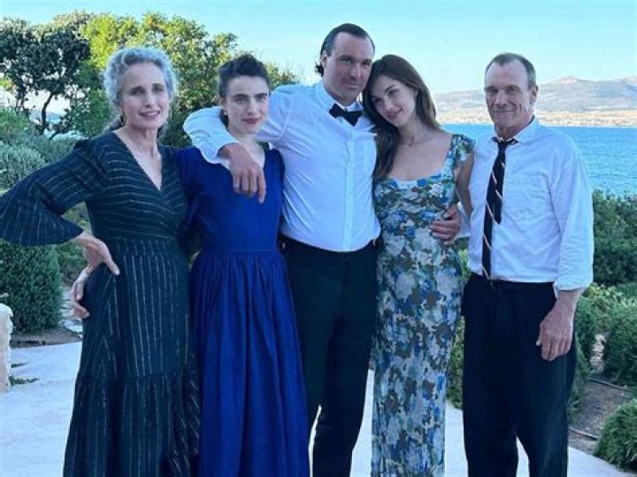 Who Are Rosemary Macdowell Daughters Nicola and Suzanne? Bill Macdowell Family