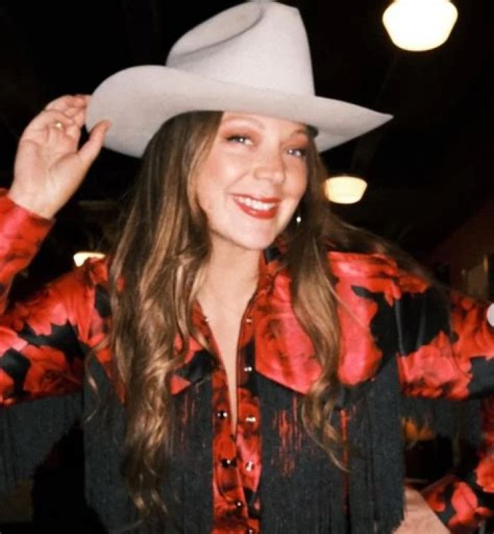 Who is Kaitlin Butts? Biography, Wiki, Career, Albums, Husband’s Name, Age, Parents & More