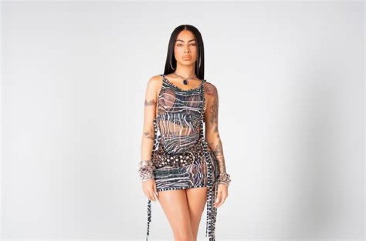 Yailin La Mas Viral Phone Number, WhatsApp Number, House Address, Email Id