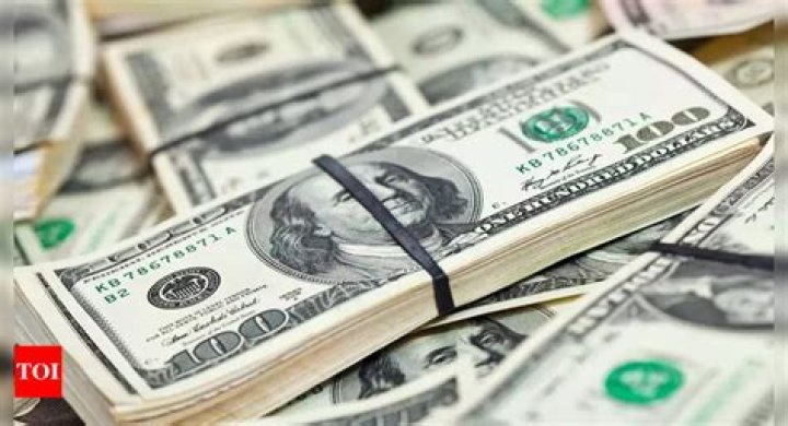 Yen sinks to 34-year low past 160 per dollar